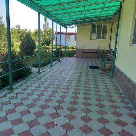 Guest House Shirin Barskoon Esterno foto