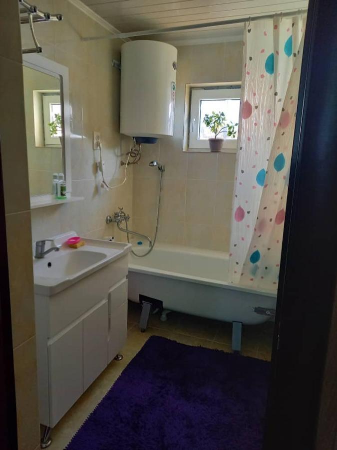 Guest House Shirin Barskoon Esterno foto