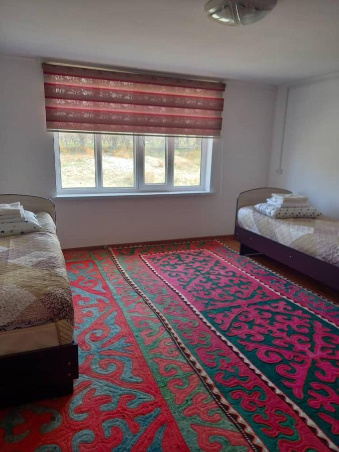 Guest House Shirin Barskoon Esterno foto