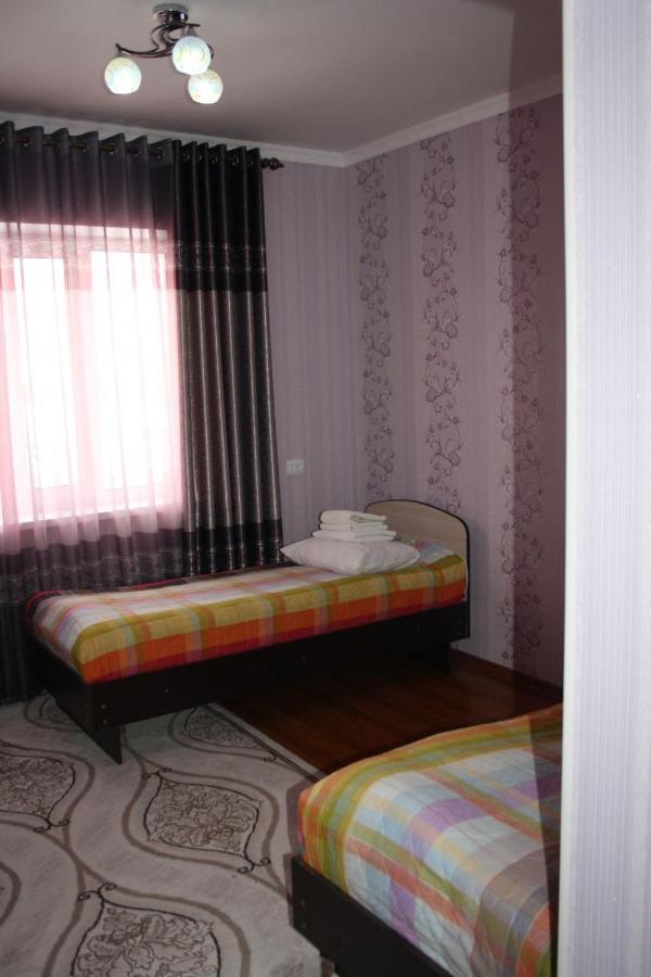 Guest House Shirin Barskoon Esterno foto