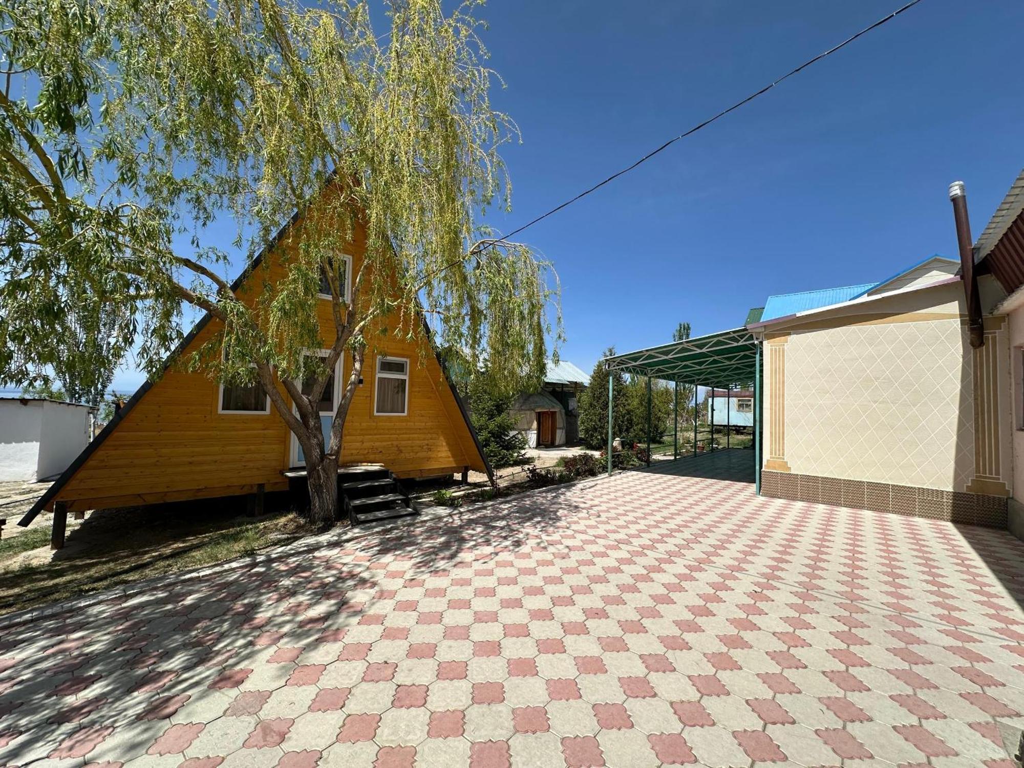 Guest House Shirin Barskoon Esterno foto